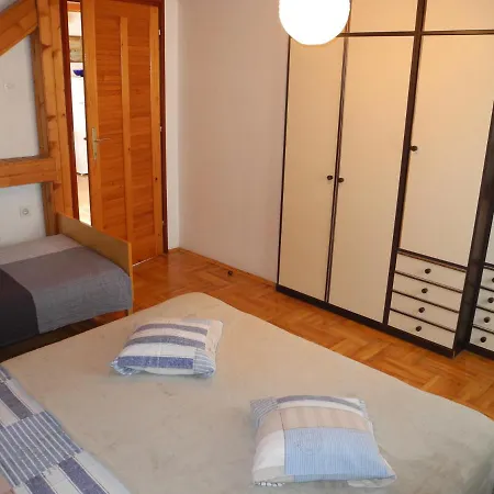 Apartman Biro In Center, 50 M From The *