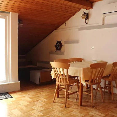 Biro In Center, 50 M From The Daire Crikvenica