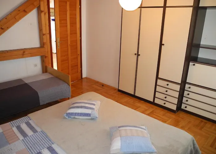 Daire Biro In Center, 50 M From The *