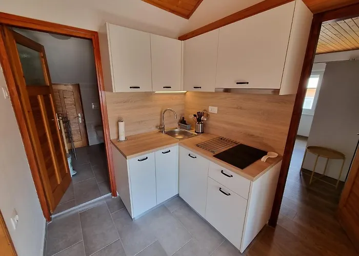 Biro In Center, 50 M From The Daire Crikvenica